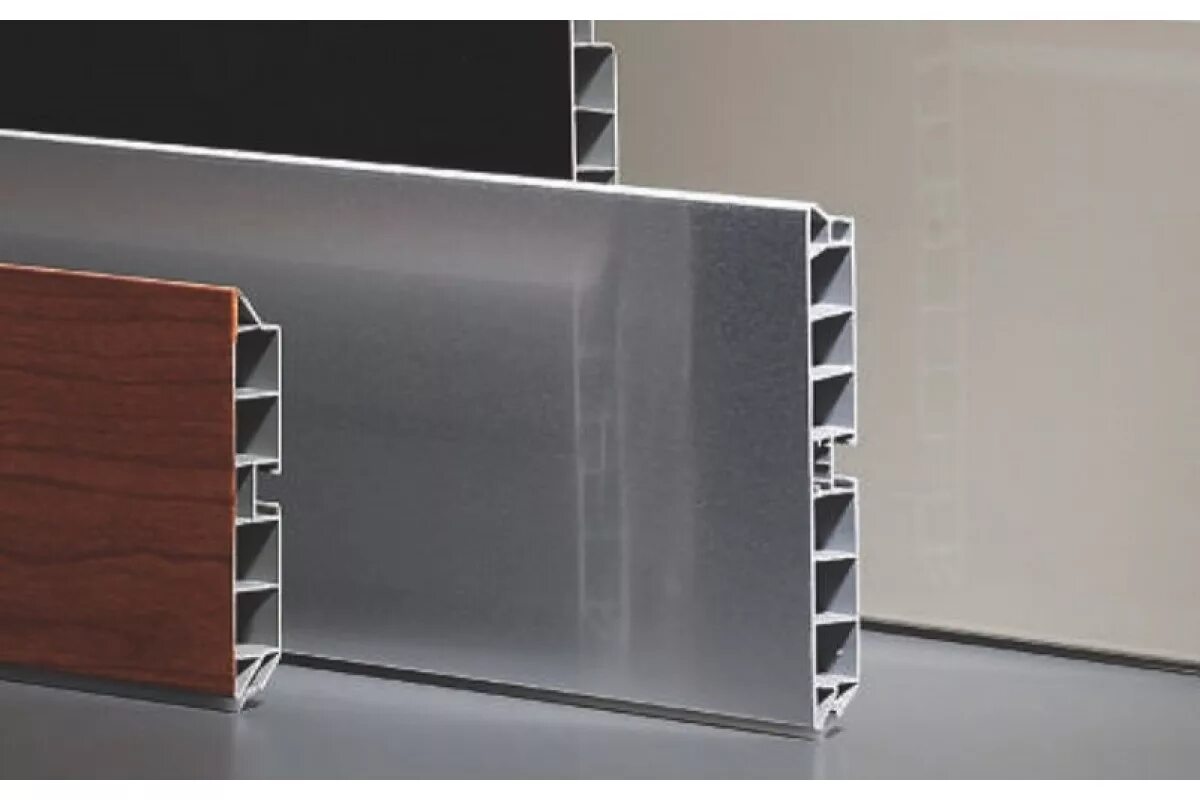 Кухонный цоколь фото Кухонный цоколь пластиковый 150мм высотой