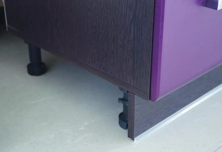 Кухонный цоколь фото Кухонный гарнитур Палермо 13 (ширина 240 см), кухонный гарнитур от фабрики Витра