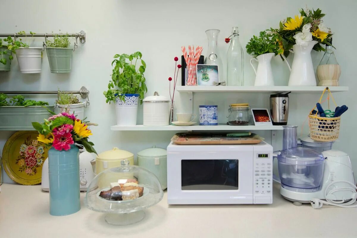 Кухонный цветок фото A Playful Vintage Kitchen in Melbourne Melbourne house, Homey kitchen, Vintage k