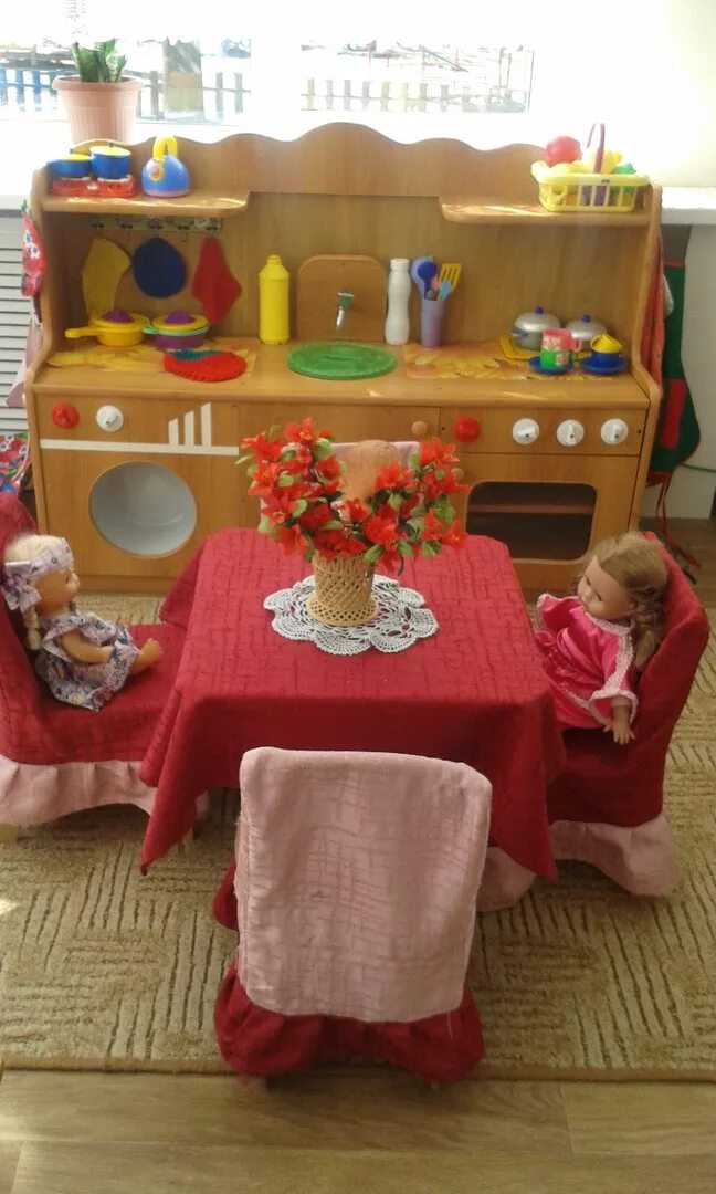 Кухонный уголок в детском саду оформление pushkinsad9.ucoz.ru - Группа раннего возраста (ясельная) № 2 "Подсолнушки"