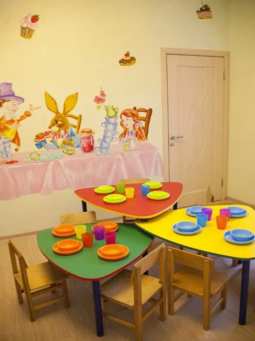 Кухонный уголок в детском саду оформление АльфаРемонт - ремонт коммерческих помещений в Москве с гарантией