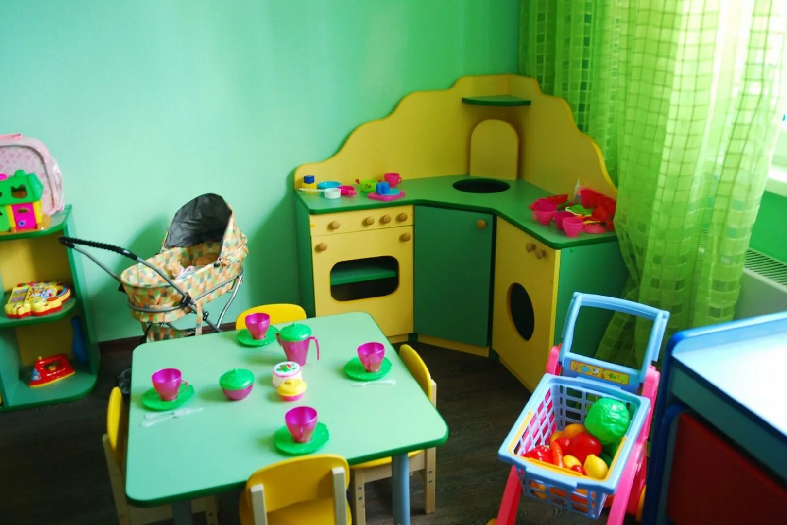 Кухонный уголок в детском саду оформление Как создать игровой уголок в домашних условиях Консультационный Центр