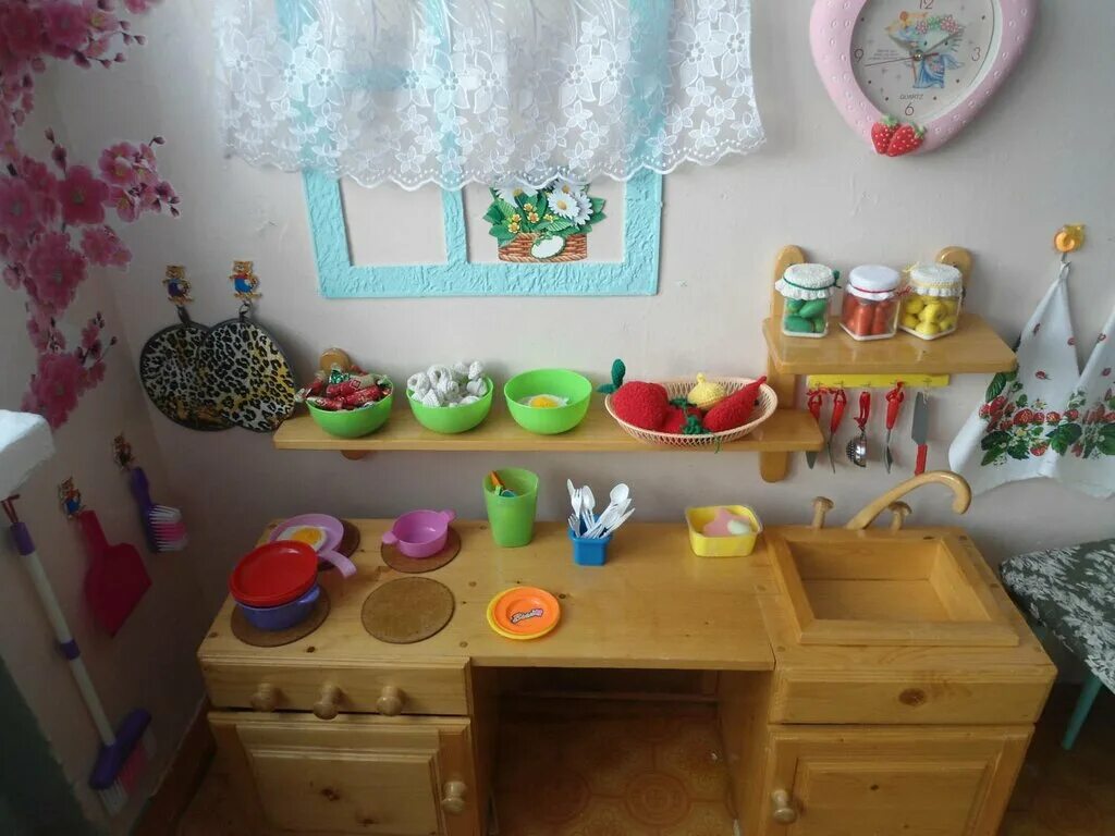 Кухонный уголок в детском саду оформление Родничок, kindergarten, nursery, selo Chastoozerye, Shkolnaya ulitsa, 26 - Yande