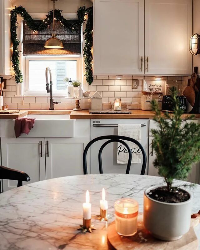 Кухонный уют фото Front Porch Ideas and Designing the Outdoors - Nesting With Grace Kitchen remode