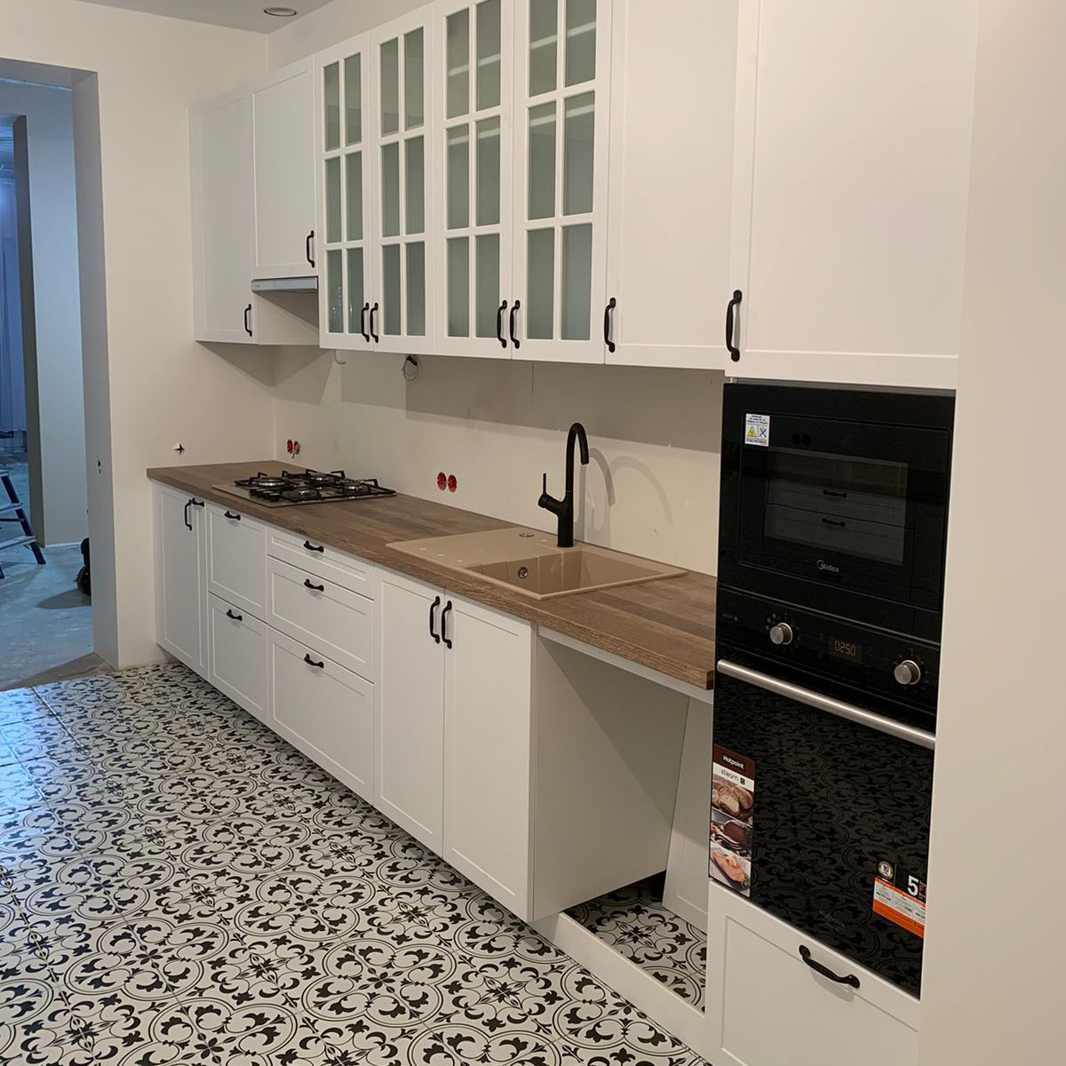 Кухонный завод новорощинская ул 4 фото Сборка и установка кухни Леруа Мерлен, Хофф, Икеа, Кухонный завод в СПб: цена, о