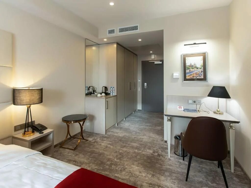 Кухтерин ул гагарина 11 фото и видео Кухтерин Отель, Томск, цены от 5000 руб. 101Hotels.com