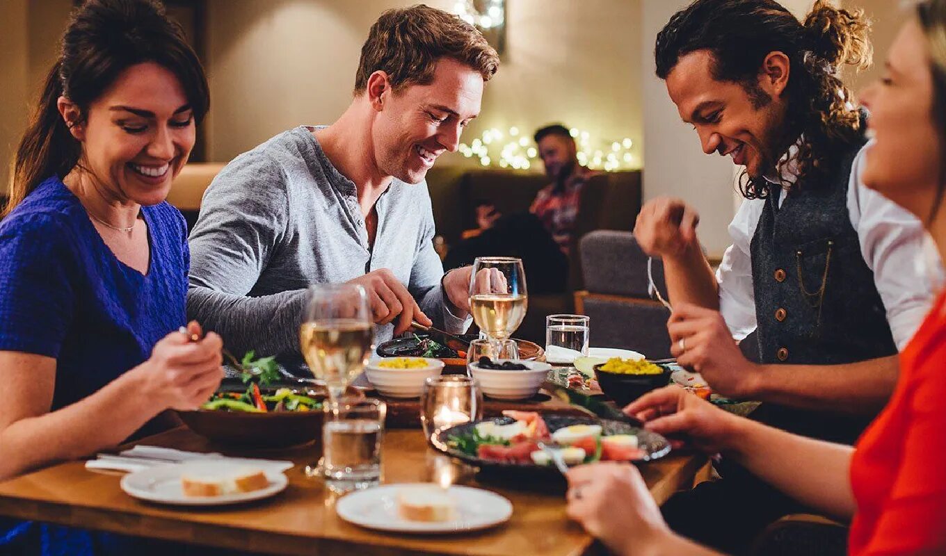 Кушать в ресторане фото Прибыльный ресторан в выгодной локации Купить бизнес в Москве