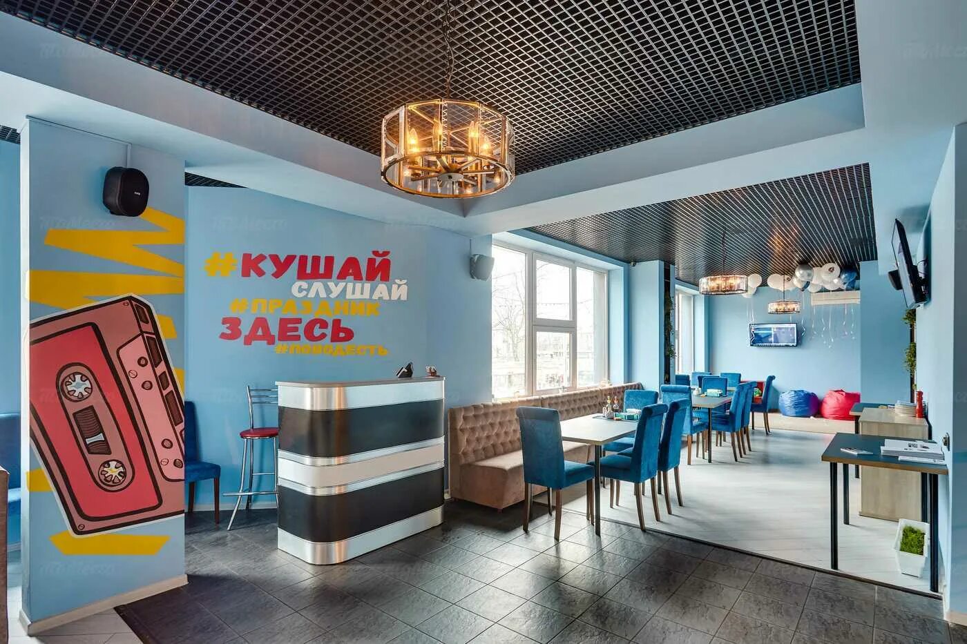 Кушай слушай ленинский просп 1 2 фото Бар Кушай Слушай на Ленинском проспекте: меню и цены, отзывы, адрес и фото - офи