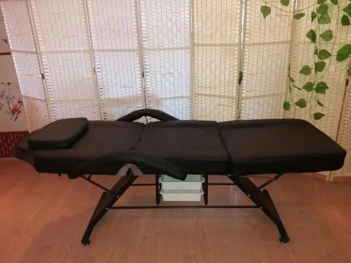 Кушетка для перманентного макияжа Косметологическая кушетка (педикюрное кресло) купить, цена: 23900 руб, частное о