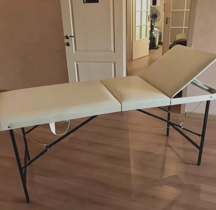 Кушетка для перманентного макияжа Кушетка для перманентного макияжа