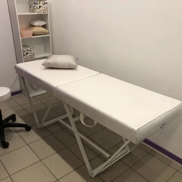 Кушетка для перманентного макияжа какая лучше Сниму место с кушеткой под массаж,не дорого,можно совместно.Район Арбеково,Завод