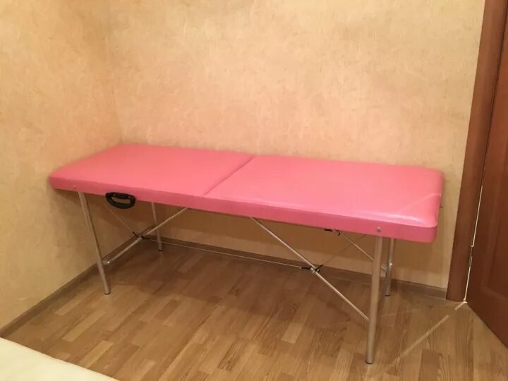 Кушетка для ресниц фото Кушетка для ресниц фото Кушетка для ресниц фото Кушетка для наращивания ресниц, шугаринга - купить в Ростове-на-Дону, цена 3 000