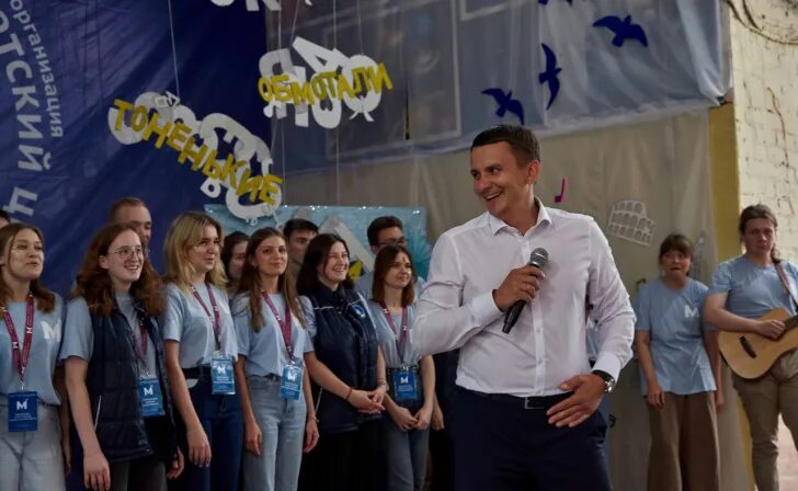 Куцак курск фото Мэр Курска Игорь Куцак приехал в детский центр "Магистр"