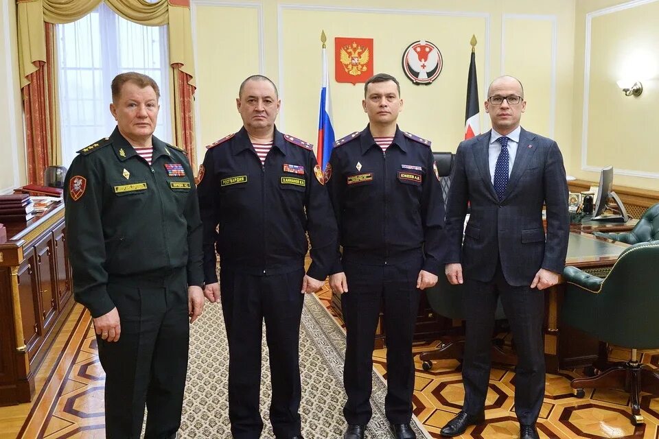 Куцуров евгений леонидович росгвардия фото Росгвардию в Удмуртии возглавил Алексей Ежеев - KP.RU