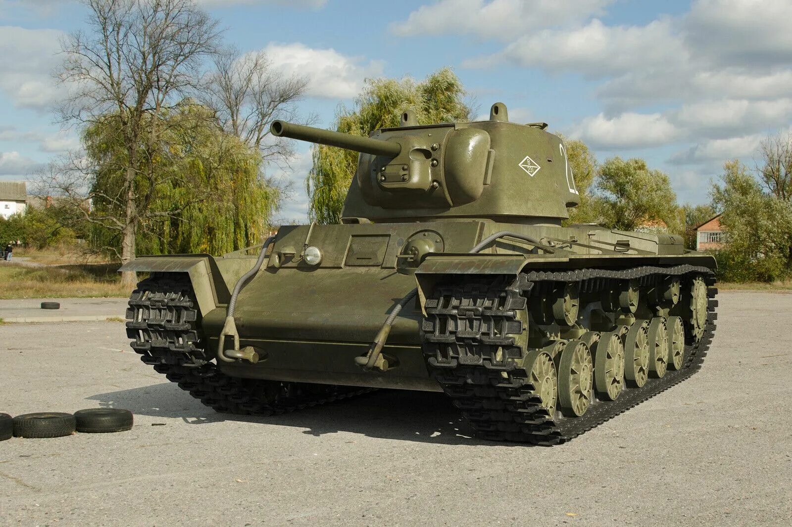 Кв 1 тяжелый танк фото KV-1 1942, Nail Khusnutdinov on ArtStation at https://www.artstation.com/artwork