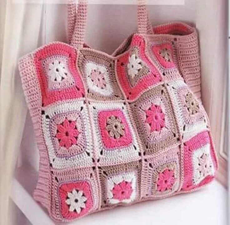 Квадрат сумочка крючком Un sac pour la plage ou le tricot Crochet handbags, Crochet bag pattern, Crochet