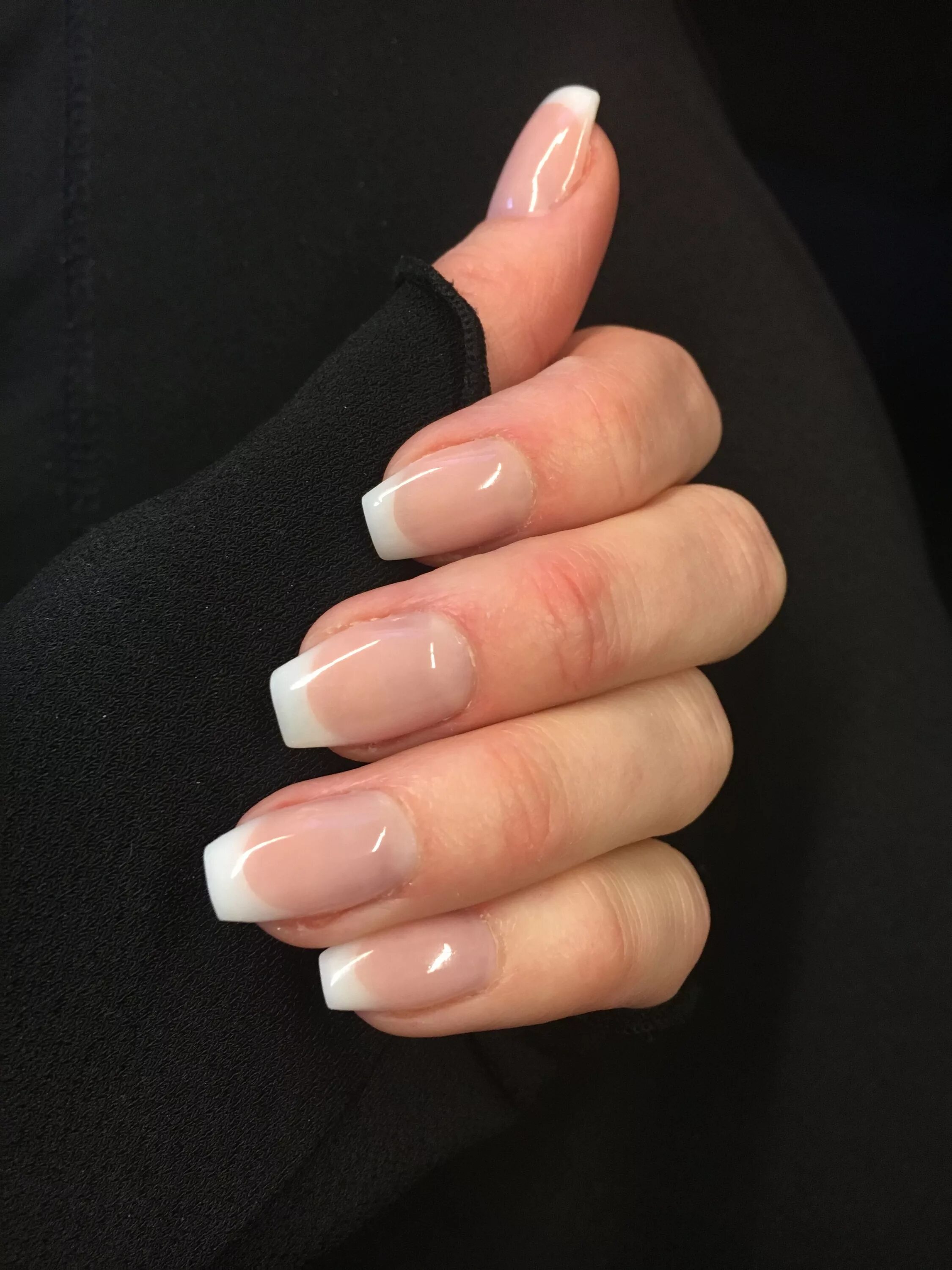 Квадратная форма ногтей фото Classic french manicure Idées vernis à ongles, Vernis à ongles, Jolis ongles