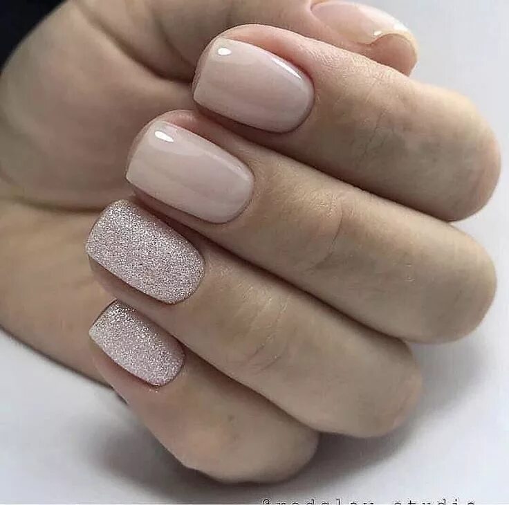 Квадратная форма ногтей нюдовый маникюр Pin by Rumyantseva on Маникюр Neutral nails, Pretty nails, Nail designs