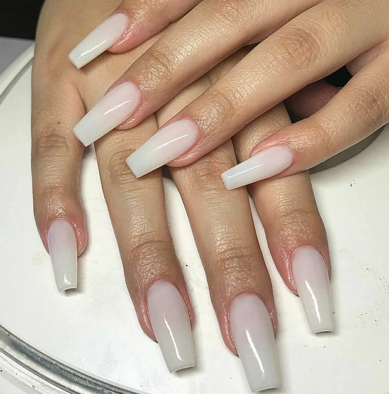 Квадратное наращивание ногтей фото Loading... in 2023 Ombre acrylic nails, Square nails, Long square acrylic nails