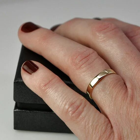 Квадратное обручальное кольцо фото 14K Yellow Gold 3mm Wedding Ring, Recycled Gold Ring, Stacking Simple Gold Ring,