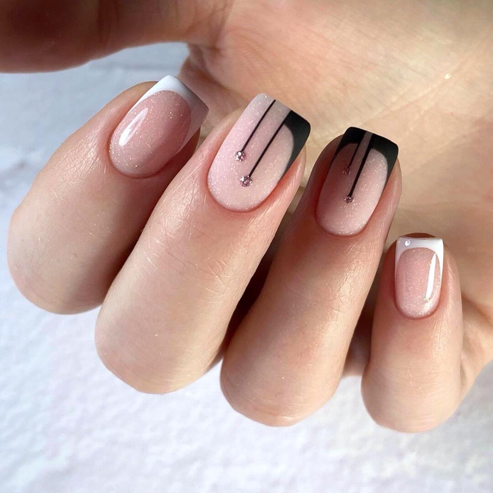 Квадратные ногти дизайн 2023 маникюр ногтей 35 Modern And Creative Designs For French Nail Art French tip nail designs, Fren
