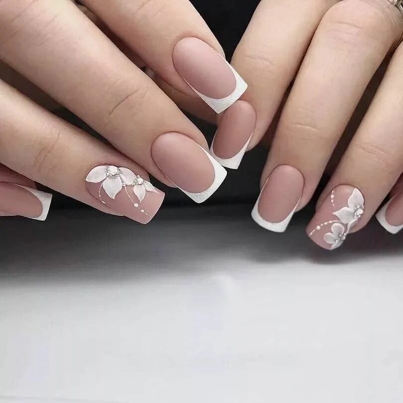 Квадратные ногти дизайн французский маникюр фото Pin de Lucila Tinoco en UÑAS 2022 Manicura de uñas, Uñas decoradas para boda, Ma