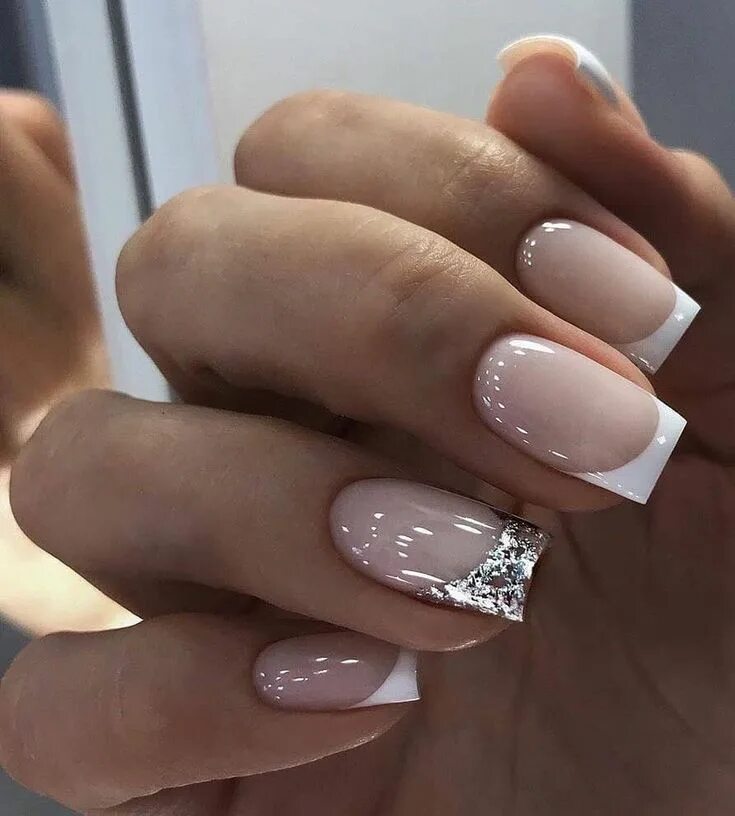 Квадратные ногти дизайн новинки французский маникюр Pin by MARIANA.LB on unas bonitas French nails, Stylish nails, Gel nails