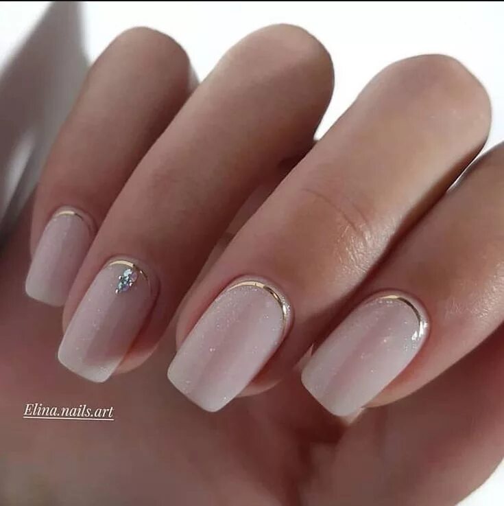 Квадратные ногти дизайн новинки нюдовые Chic Pink and White Nail Polish Design