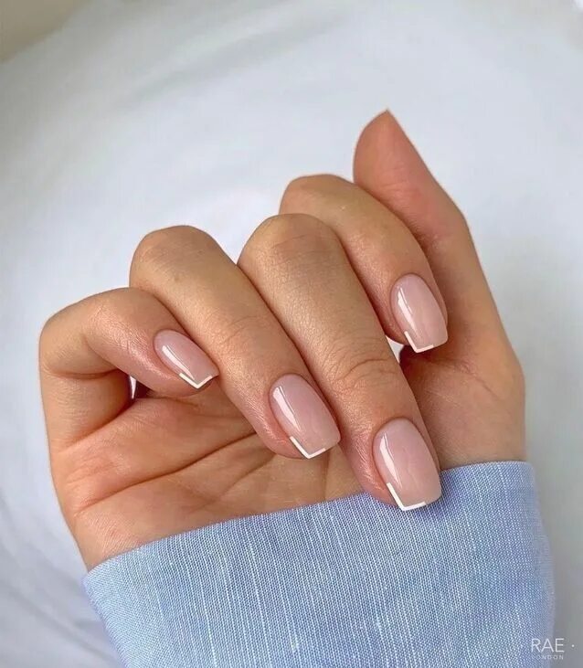 Квадратные ногти фото 25 Nail Art Designs for Spring That Aren't Tacky - Anna Elizabeth Neutral nails,