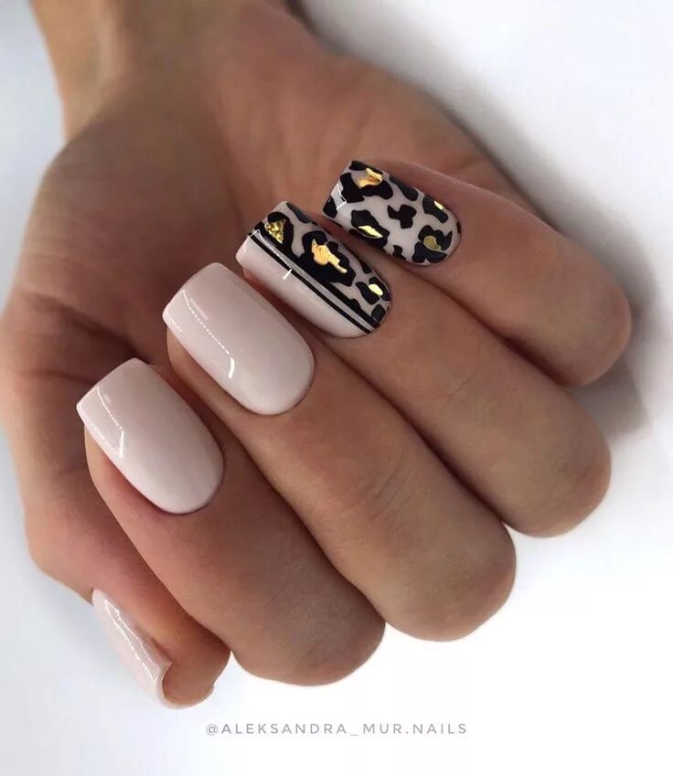 Квадратные ногти маникюр модные новинки On the @manikurchik page there are a lot of ideas for a manicure for February @m