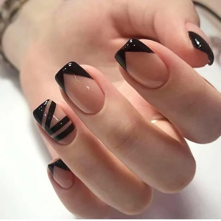 Квадратные ногти простой дизайн Pin by Oksana on Идеи маникюра French nail art, Trendy nails, Minimalist nails