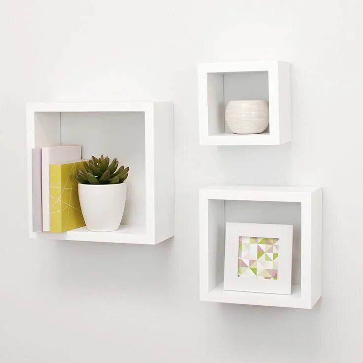 Квадратные полки на стену в интерьере Kiera Grace Cubes, Set of 3, 9 x 9 inches, White Square Cubic Decorative Floatin