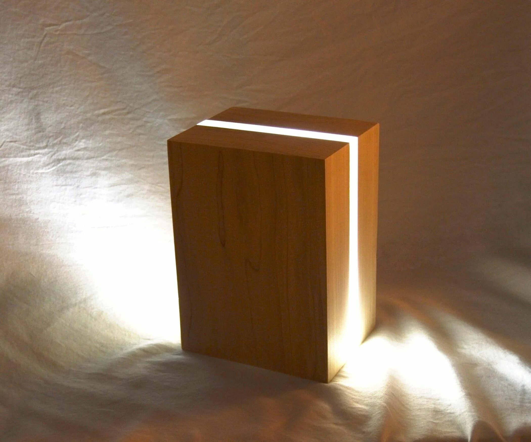 Квадратные светильники своими руками Modern Bedside Lamp From Scraps Bedside lamps diy, Bedside lamp, Bedside lamps w