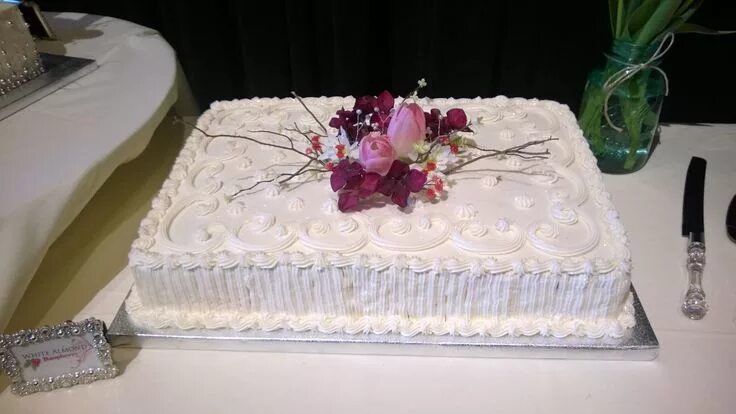 Квадратные торты фото wedding sheet cake Wedding sheet cakes, Wedding shower cakes, Modern wedding cak