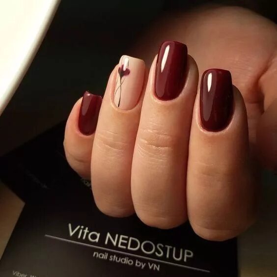 Квадратный маникюр бордо 70 Photos of the Most Beautiful Burgundy Nails Designs in 2022 in 2022 Maroon na