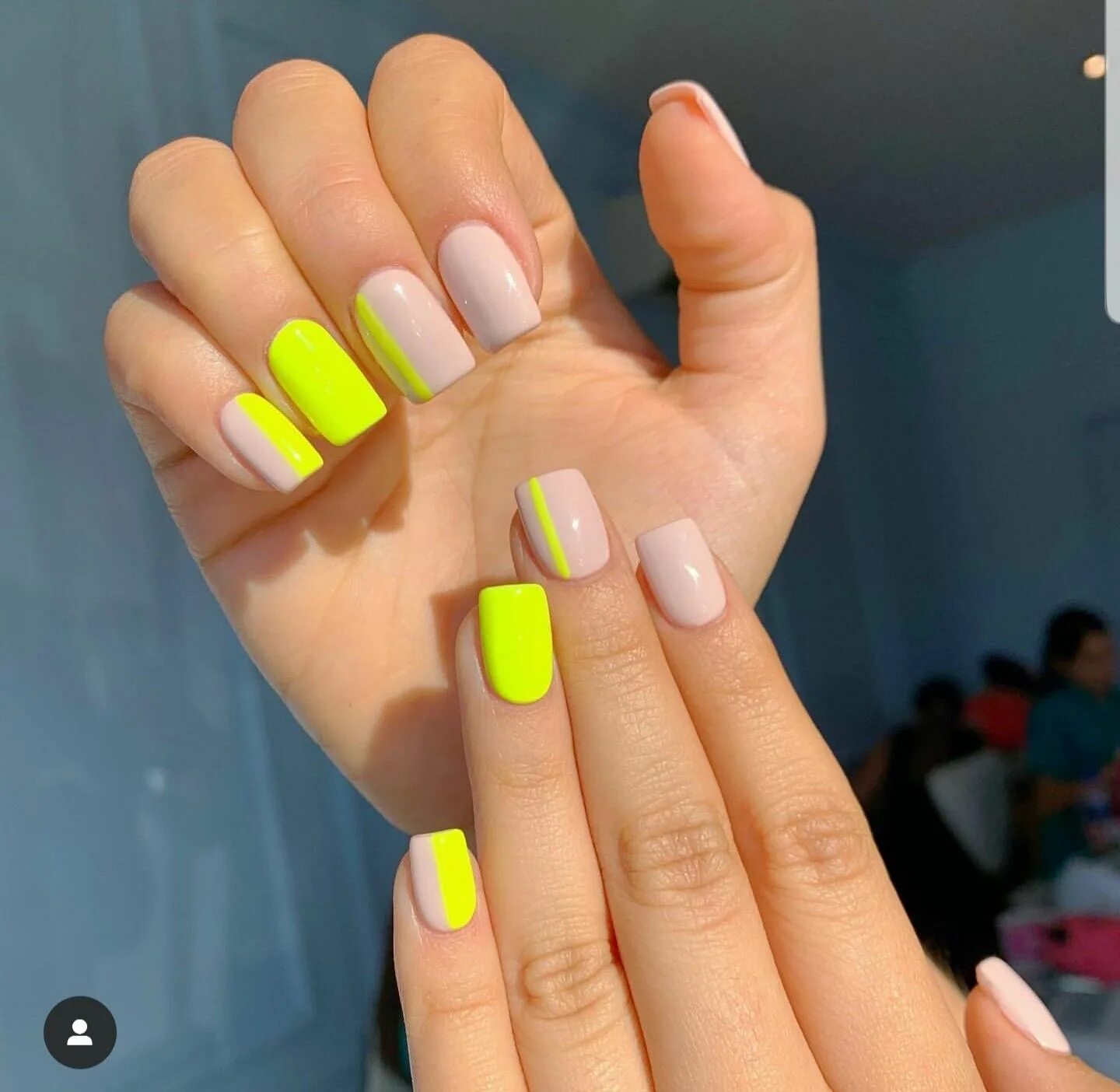 Квадратный маникюр фото яркий Pin on nails Nail colors, Minimalist nails, Nail art