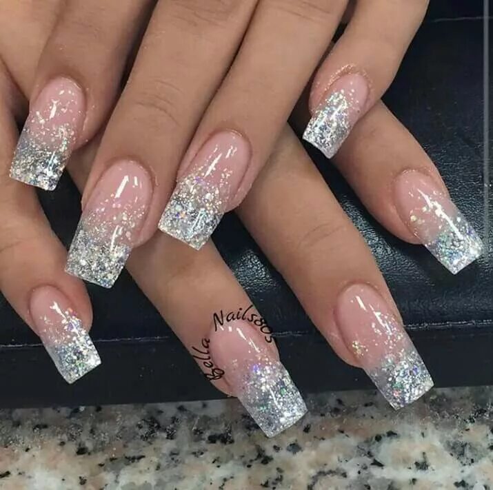 Квадратный маникюр френч блестящий Loading... Ombre nails glitter, Stylish nails, Luxury nails