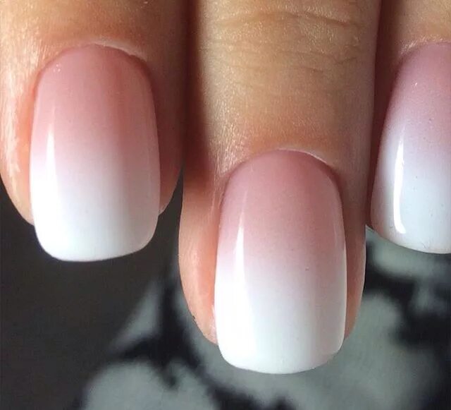 Квадратный маникюр омбре Градиентный маникюр Squoval nails, Faded nails, Manicure