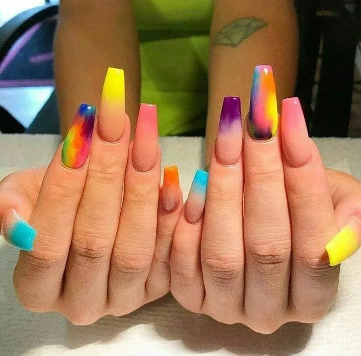 Квадратный маникюр разноцветные Pin de Lesly Villarreal en Uñas Dar en el clavo, Diseños de uñas acrilicas, Mani