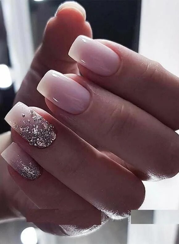 Квадратный маникюр с блестками Glitter Top #GlitterCake Ombre nails glitter