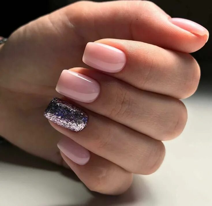 Квадратный маникюр с блестками Pin by Heather Carara on Nails Gell nails, Nails, Glitter accent nails