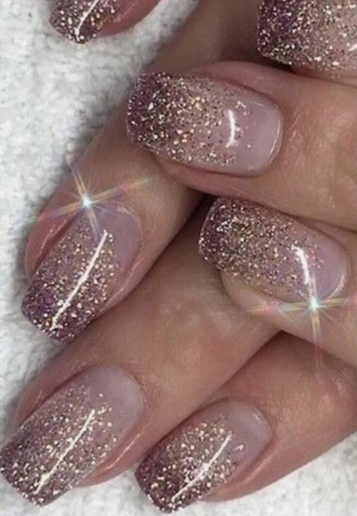 Квадратный маникюр с блестками Pin on Hair & Makeup & Nails Ombre nails glitter, Chunky glitter nails, Glitter 