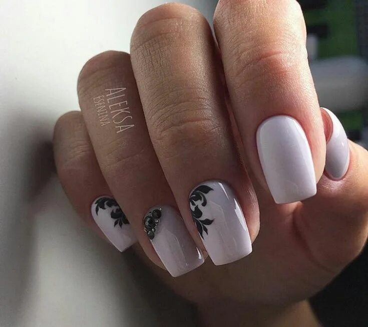 Квадратный маникюр с рисунком Pin by Friedrich Schiller on Manicure Work nails, Nail manicure, Nail art design