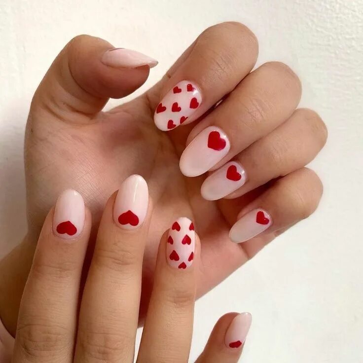 Квадратный маникюр с сердечками Uñas para San Valentín 2021 Uñas de san valentín, Diseño de uñas para san valent