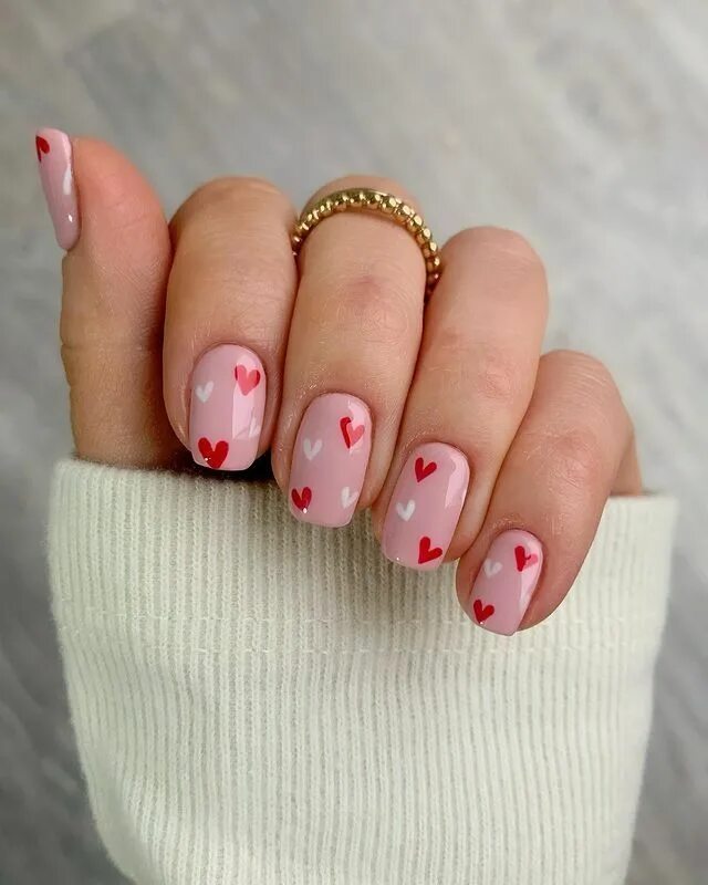 Квадратный маникюр с сердечками 50+ Valentine's Day Nails Perfect For Your February Mani Heart nails, Gel nails,