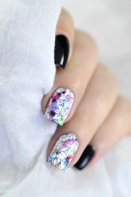 Квадратный маникюр с цветами Marine Loves Polish: Flowers & watercolor for Edwige! Manicura de uñas, Uñas flo