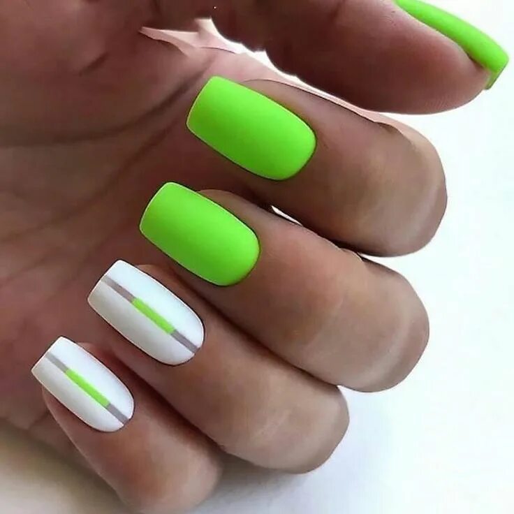 Квадратный маникюр салатовый 30 Best Green Nail Designs To Copy in 2023 Green nail designs, Yellow nails desi