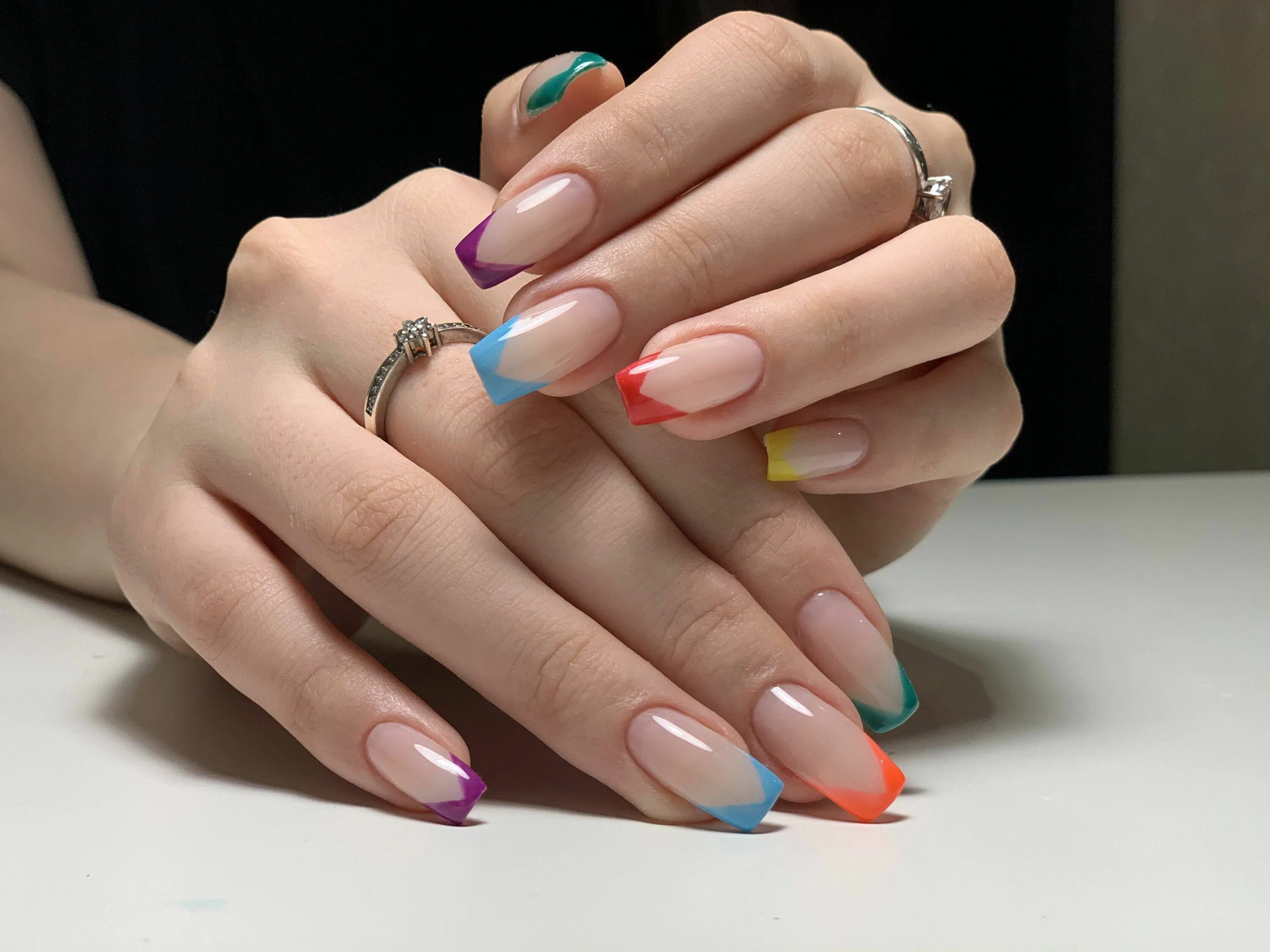 Квадратный маникюр цветной Разноцветный френч multicolored french manicure. Сложная коррекция ногтей, отсло