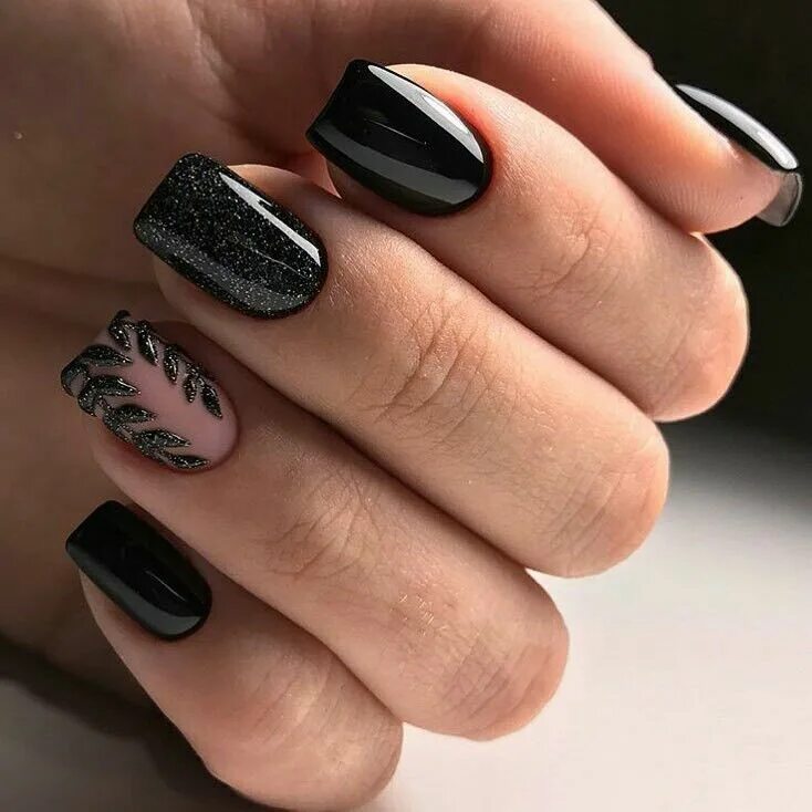 Квадратный маникюр темного дизайна Pin by Анна Орлова on black Manicure, Chic nails, Nail manicure