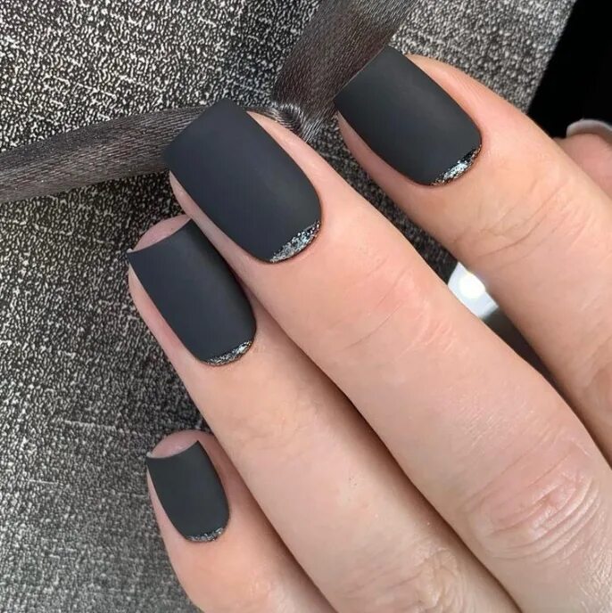 Квадратный маникюр темный цвет Маман Махнова Татьяна, Beauty STO Краснодар - онлайн жазу - Дикиди